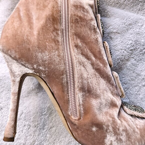 Manolo Blahnik Suwalki pink velvet heels ankle booties Swarovski buckles 8-8.5 - Picture 7 of 11